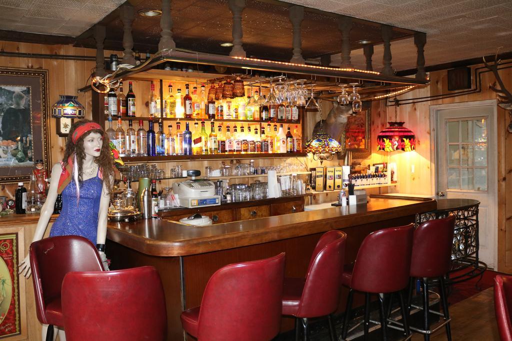 Colonial Inn Pine Hill Esterno foto