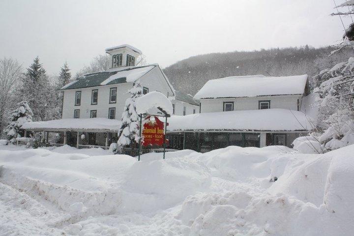 Colonial Inn Pine Hill Esterno foto