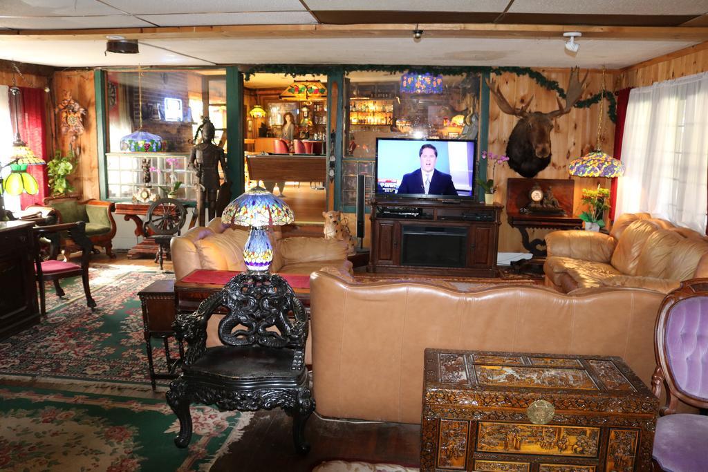 Colonial Inn Pine Hill Esterno foto